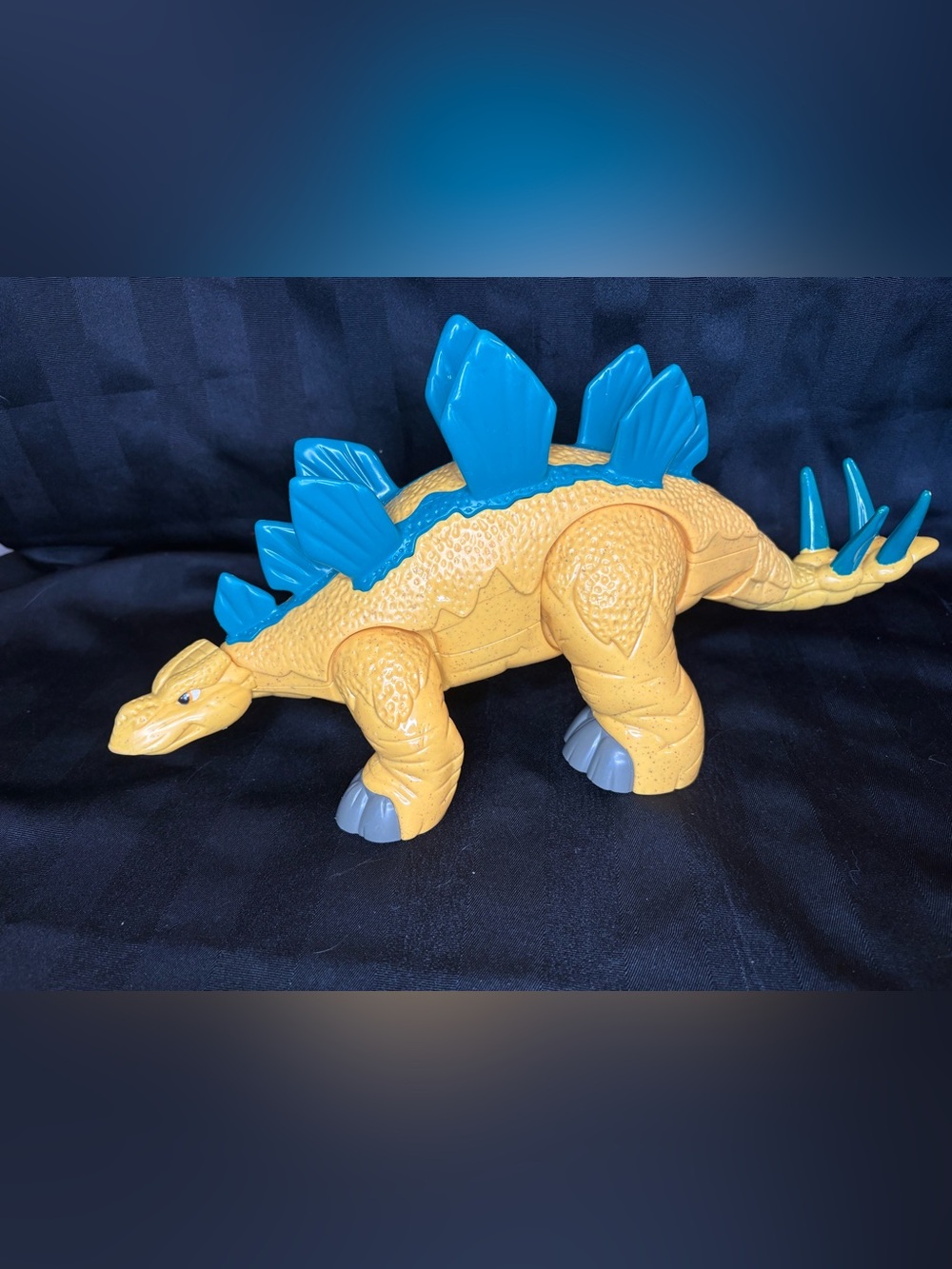 Imaginext Stegosaurus Dinosaur Fisher-Price Yellow Green 2011 Mattel 14.5" Long